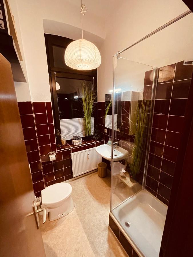 Retro Appartement Im Herzen Von Koeln Deutz Luaran gambar